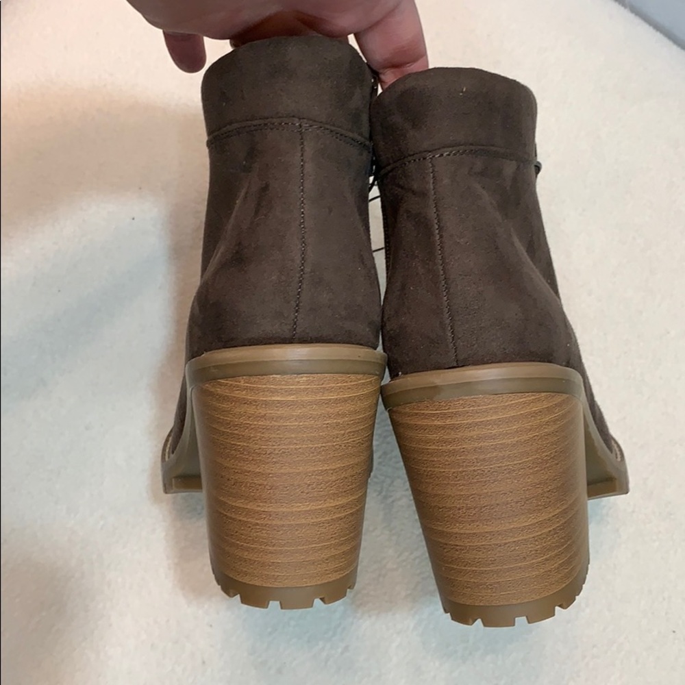 Tipper Heeled Lace-Up Boots - Dark Brown - Picture 5 of 13